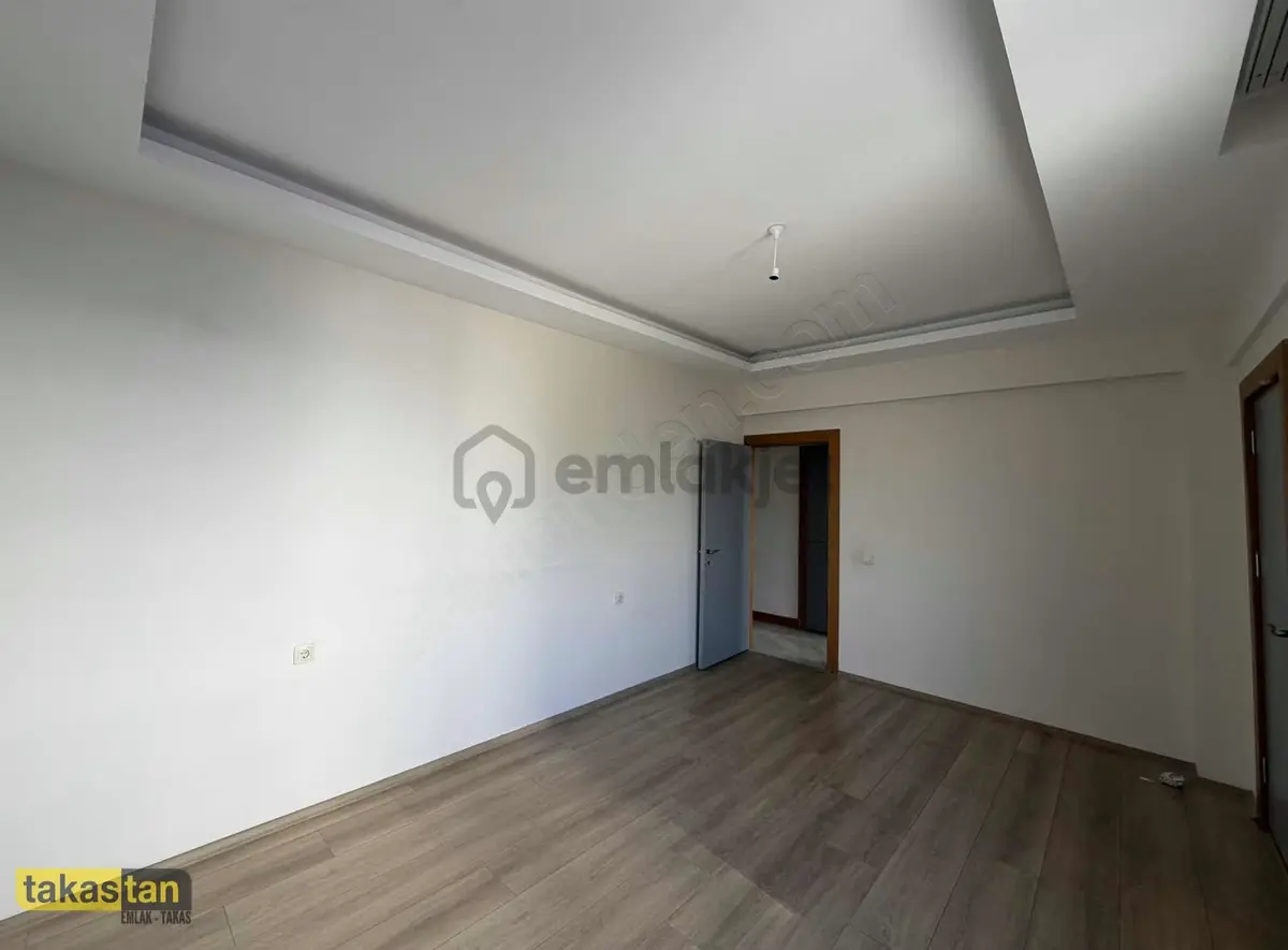 Beyket De Ana Cade Üzerin De Satılık 3+1 Daire - 28