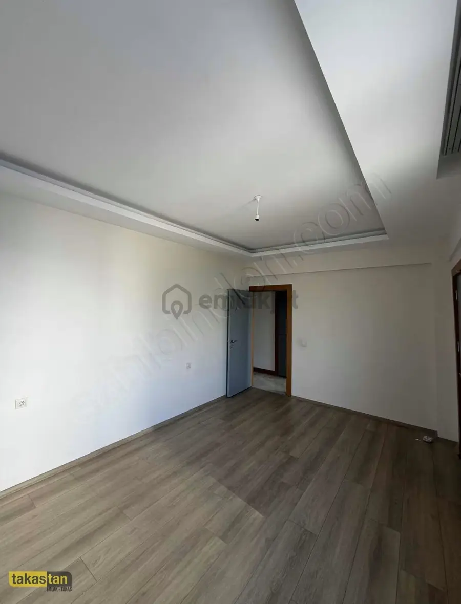 Beyket De Ana Cade Üzerin De Satılık 3+1 Daire - 25
