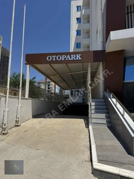 Gürevler Plazada Kiralık 2+1 Ofis - 17