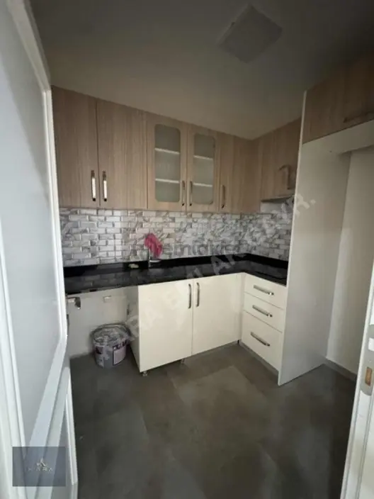 Gürevler Plazada Kiralık 2+1 Ofis - 12