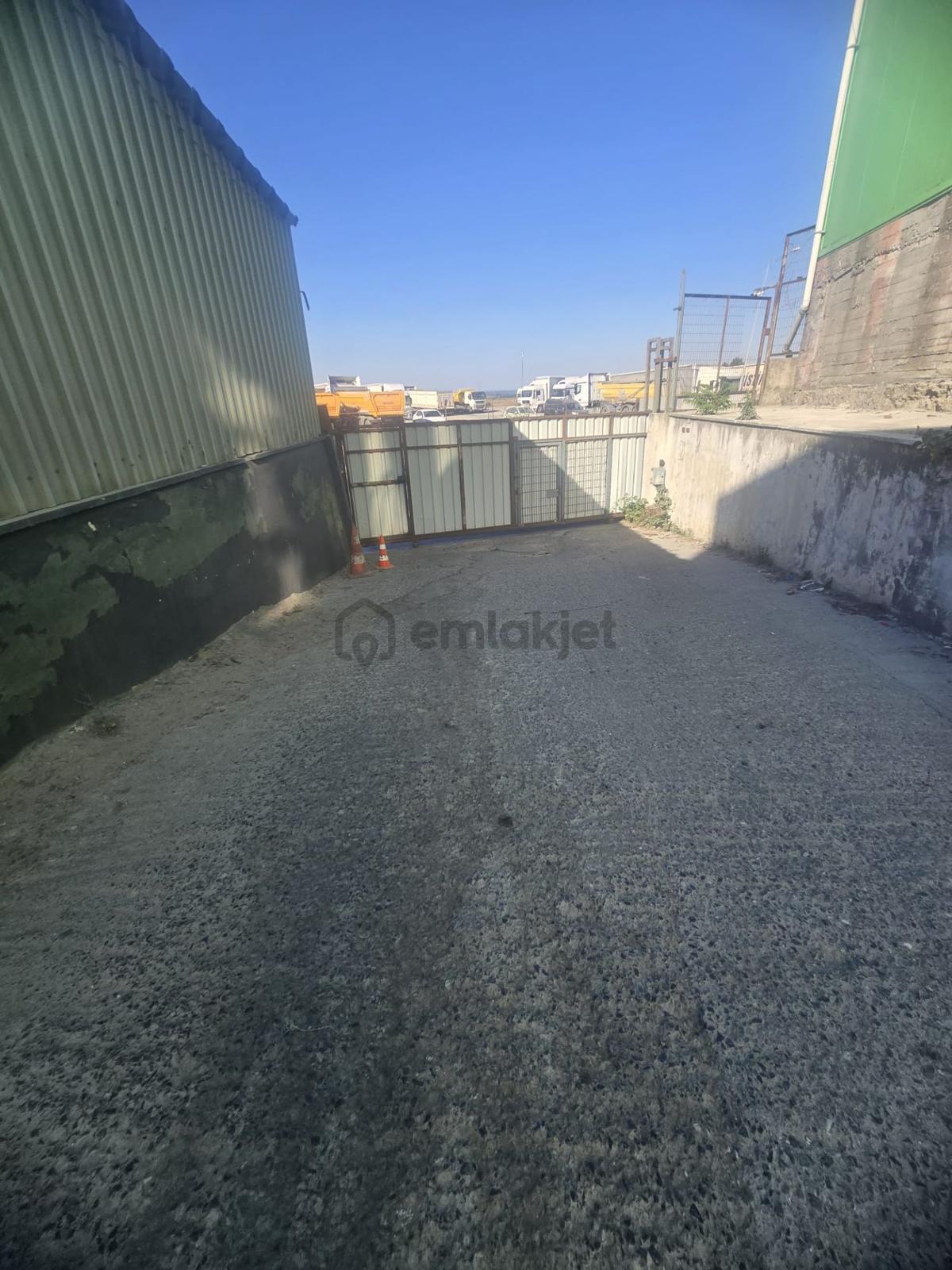 Cebecide Kiralık Fabrika 2500m2 - 33