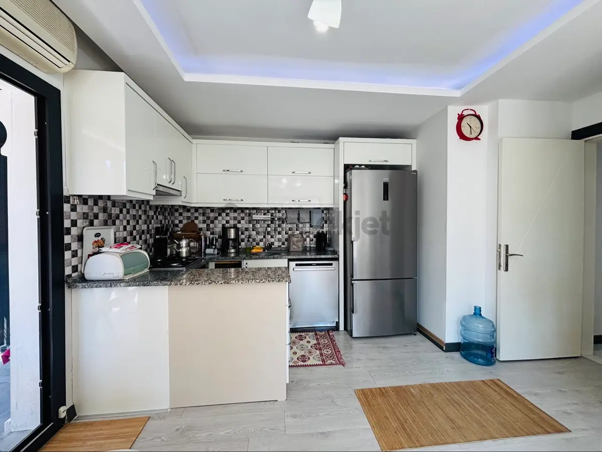 Didim Efeler’de Eşyalı 2+1 Daire - 13