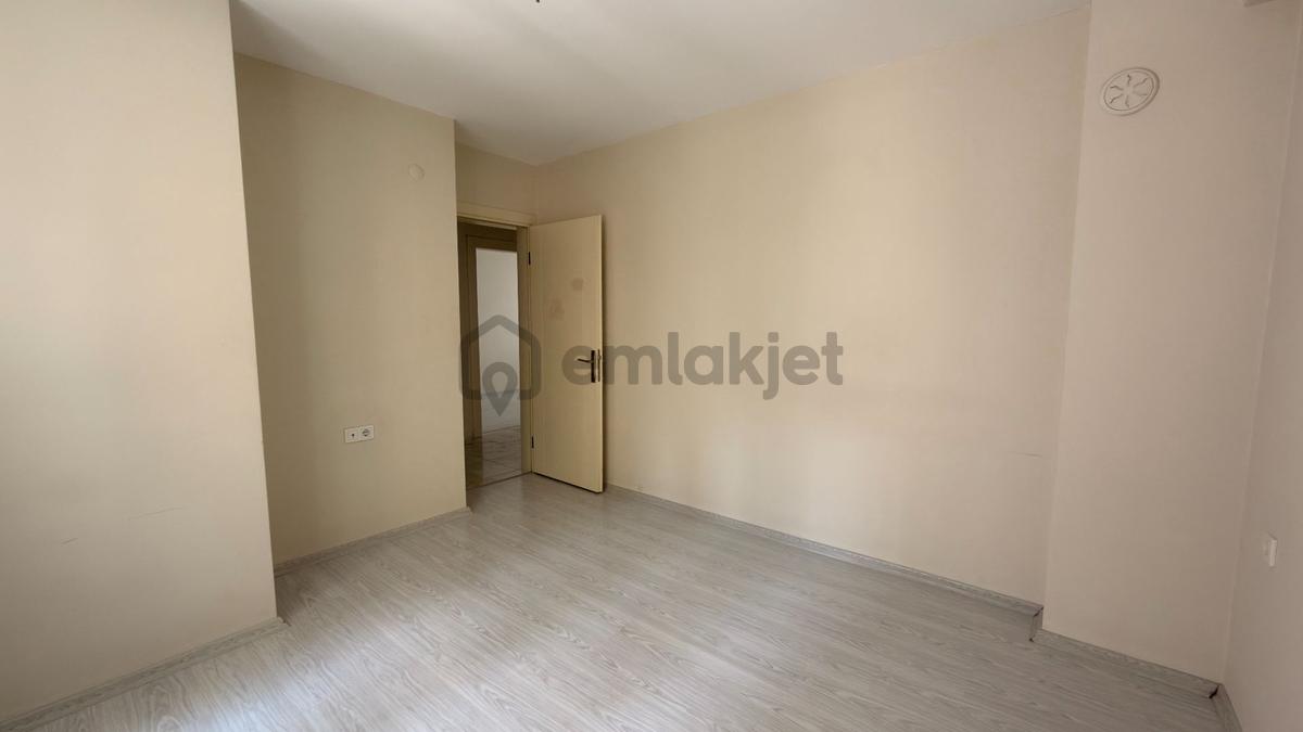 2+1, Doğalgazlı, Ayrı Mutfaklı Kiralık Daire - 16