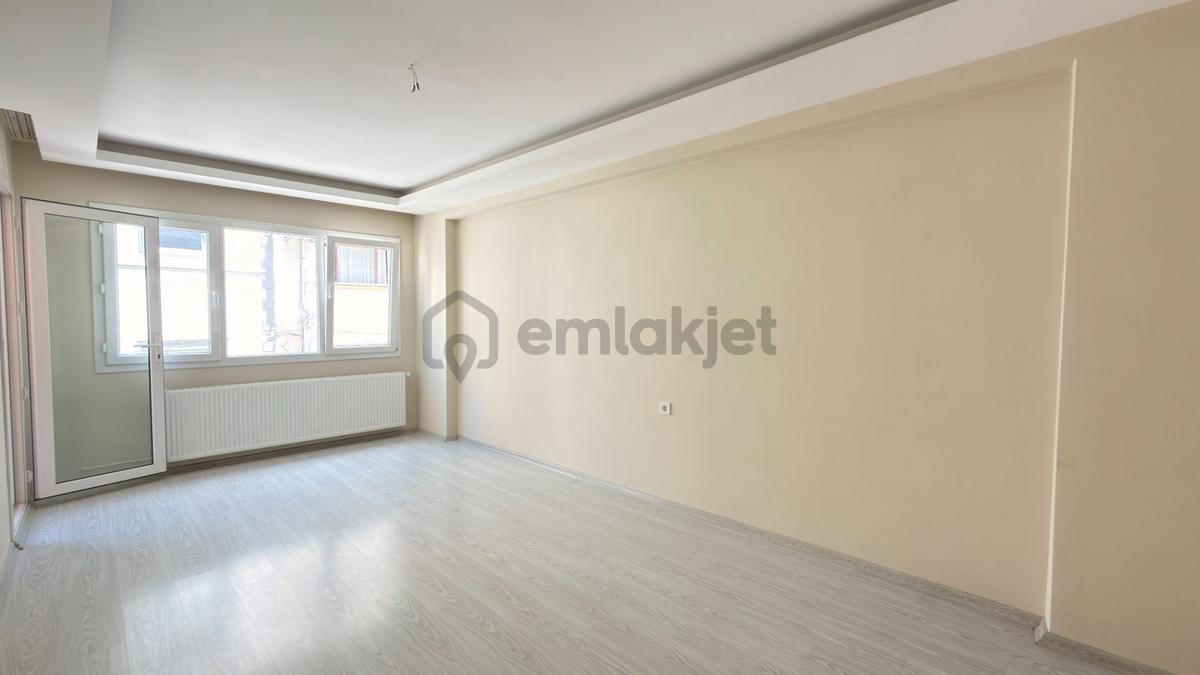 2+1, Doğalgazlı, Ayrı Mutfaklı Kiralık Daire - 18