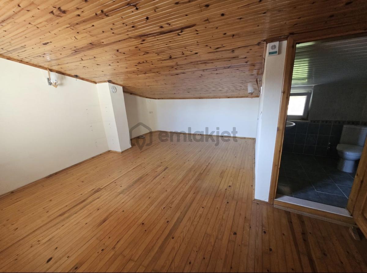 Akdeniz 87'de Satılık 5+2 Villa Denize 150 Mt. - 22