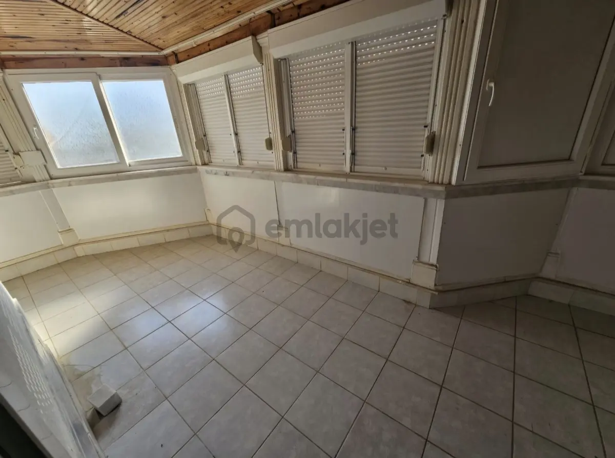 Akdeniz 87'de Satılık 5+2 Villa Denize 150 Mt. - 7