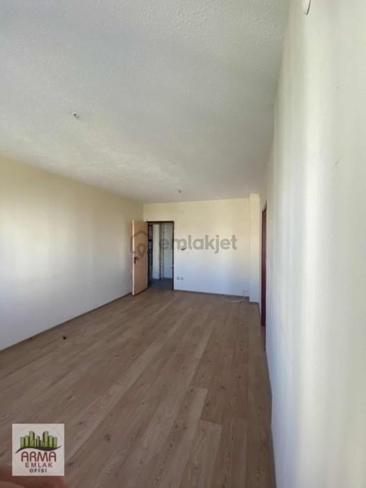 Tepe Emlak Konutlarında 3+1 Kiralık Daire - 8