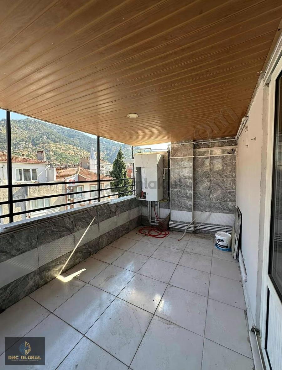 Manisa Mimar Sinan Mahallesinde Daire - 23