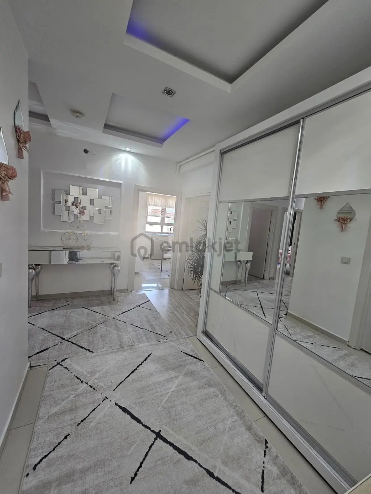 Kayapınar'da Muhteşem Manzaralı 4+1 Satılık Daire - 12