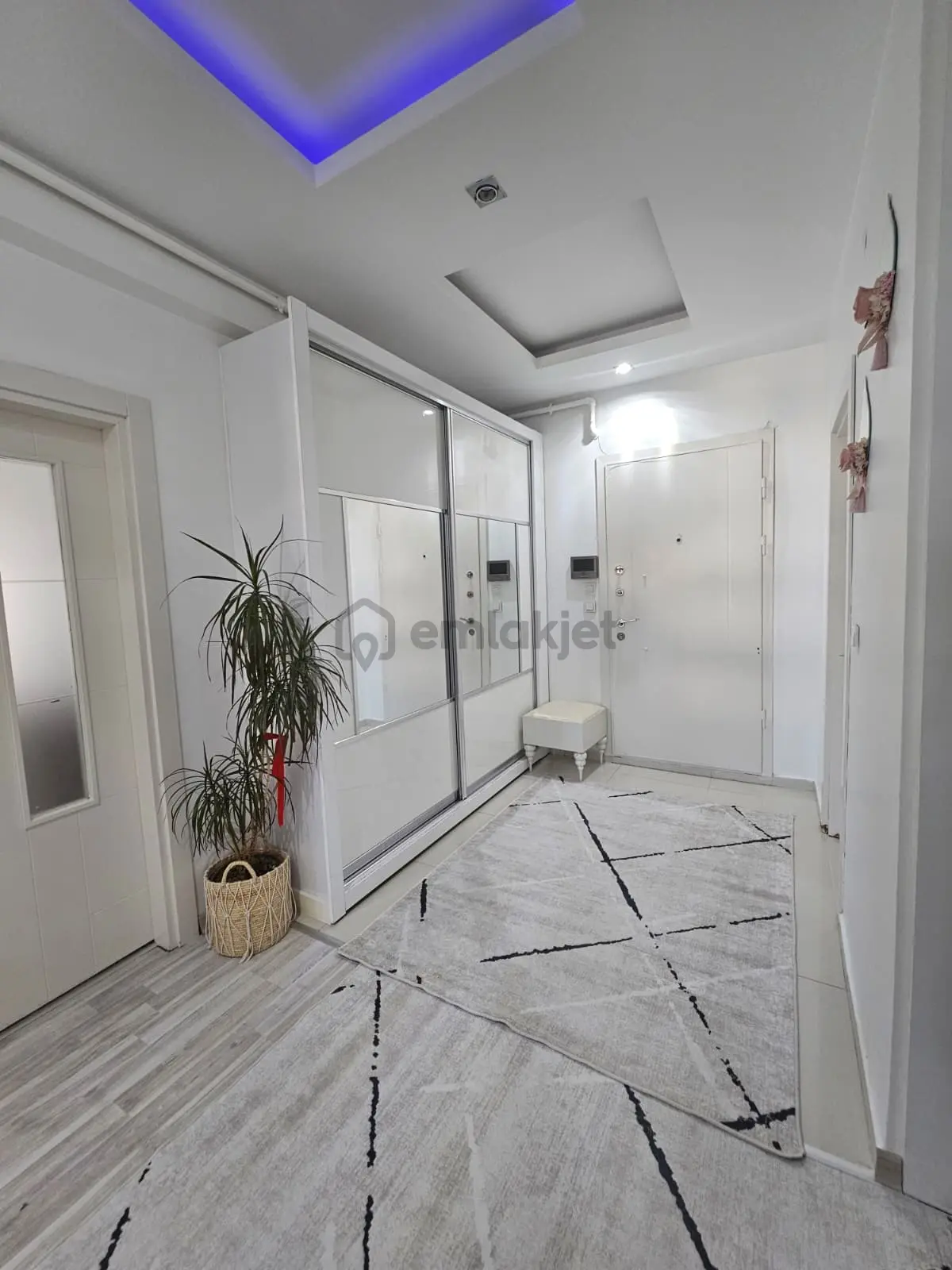 Kayapınar'da Muhteşem Manzaralı 4+1 Satılık Daire - 15