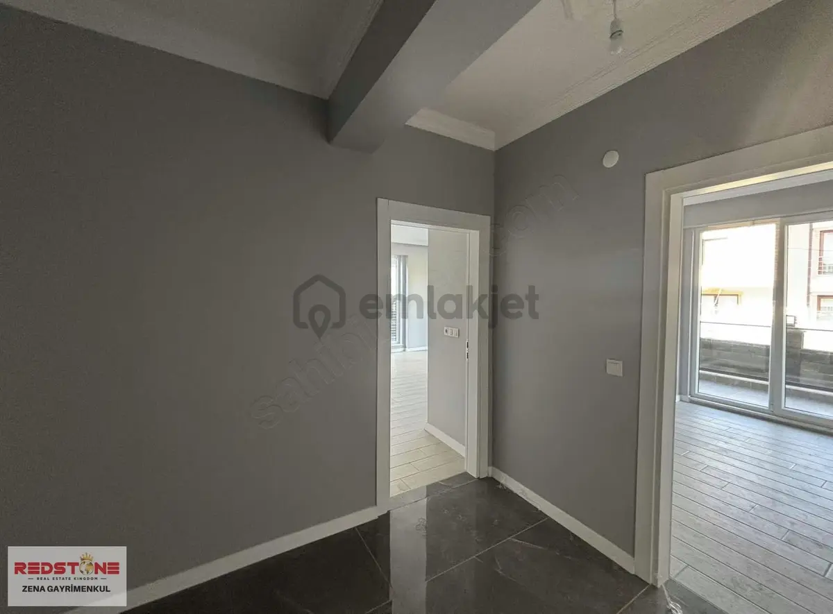 3+1 Yerden Isıtmalı Lüks Daire - 8