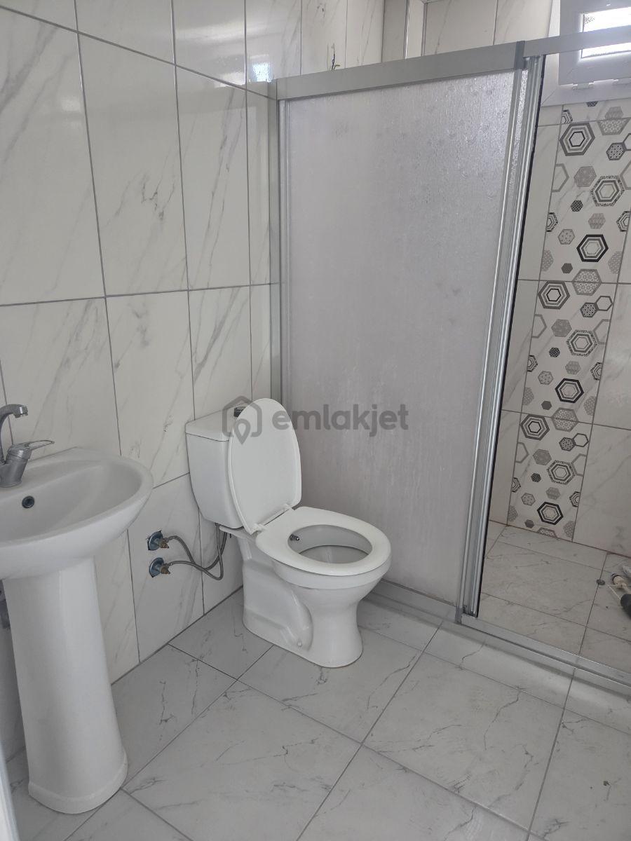 Sofudede 3+1 K.m. Her Kat Tek Daire, Bahçeli 3.katta Müstakil Ev - 24