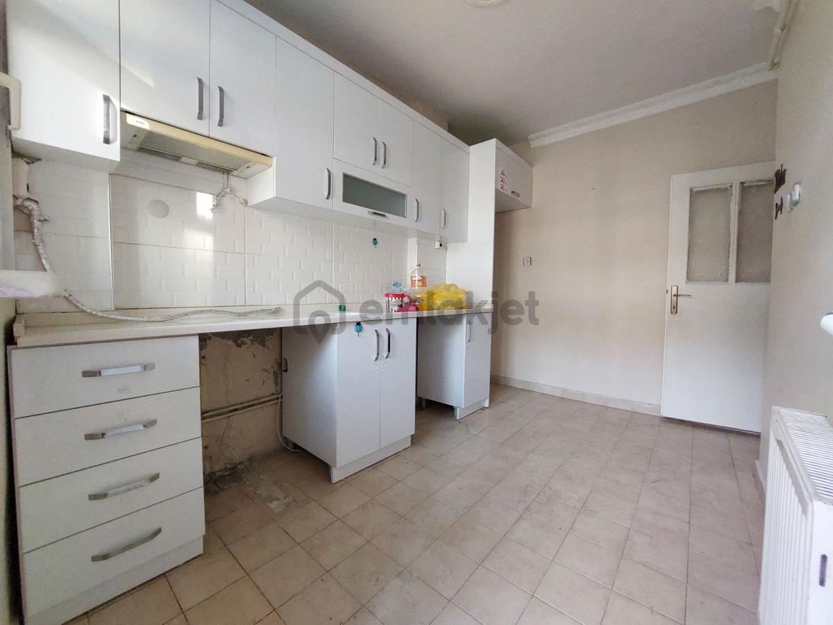 Mimar Emlak'dan Satılık 1+1 80m² Full Ön Cephe 2.kat Daire! - 6