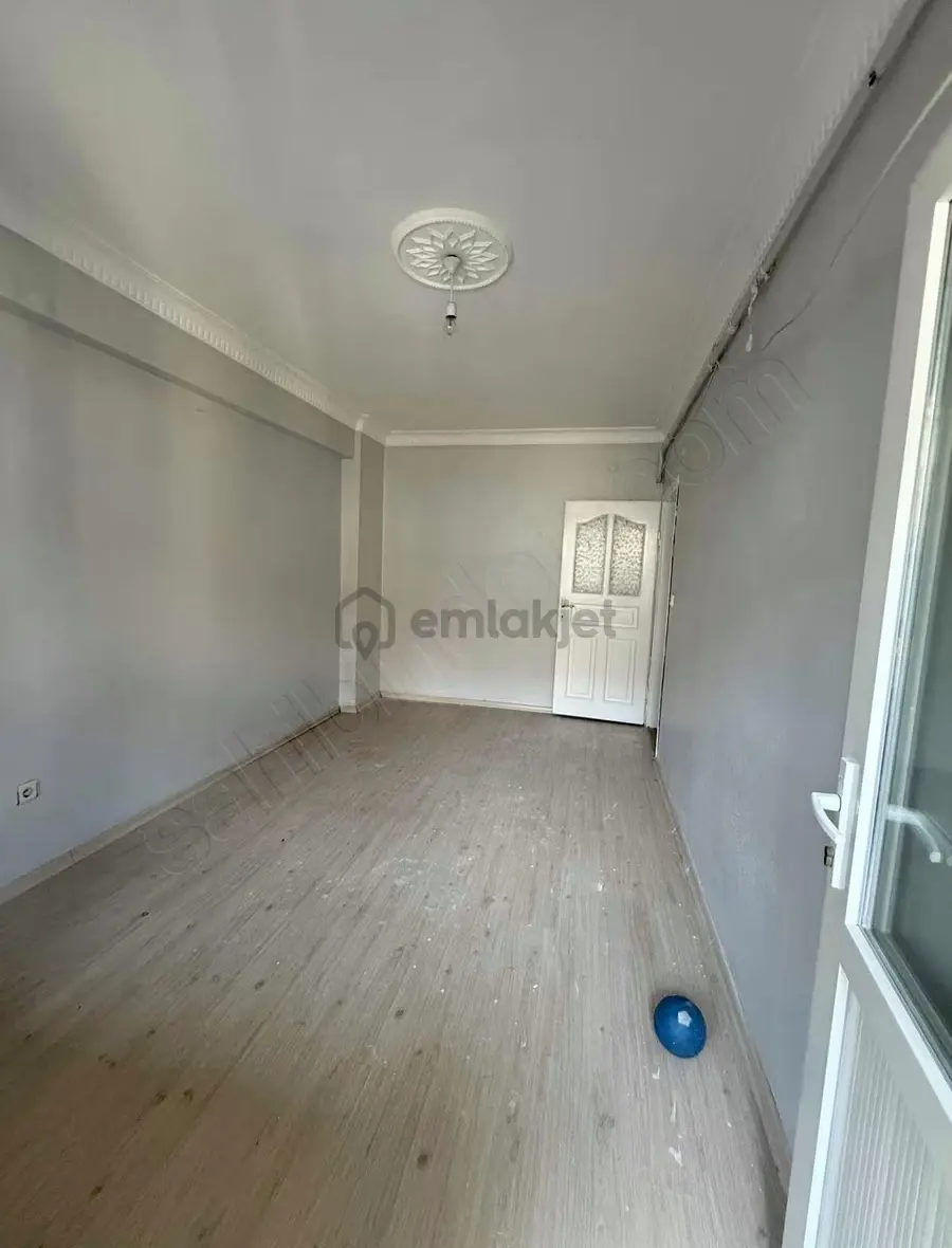 Muhacır Mah'de Kiralık 2+1 Ara Kat Daire - 17
