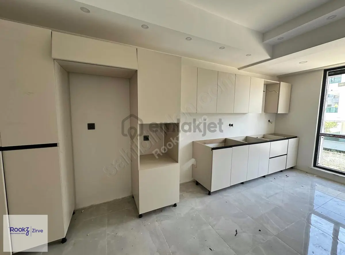 Dere Mahallesinde Geniş 3+1 Ara Kat Lüks Sıfır Daire - 8