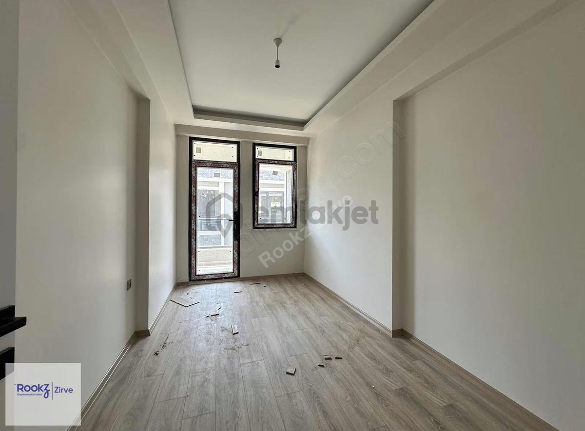 Dere Mahallesinde Geniş 3+1 Ara Kat Lüks Sıfır Daire - 25