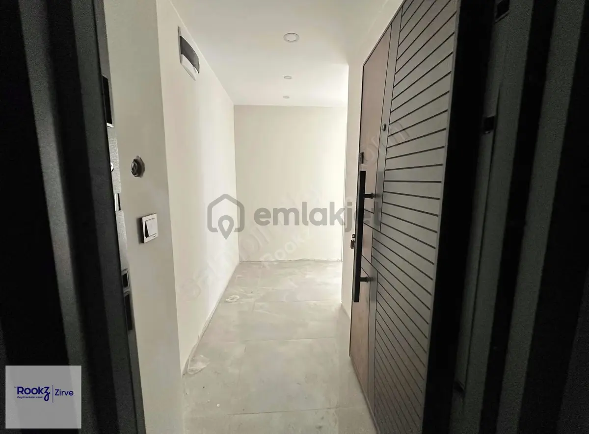 Dere Mahallesinde Geniş 3+1 Ara Kat Lüks Sıfır Daire - 12