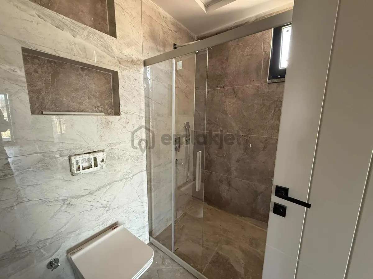 Alaaddin Okçu Satıyor Merkezi Konumda Tekli Villa - 25