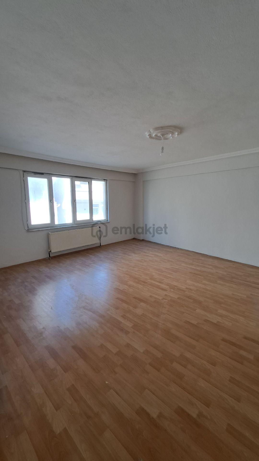 Hastane Karşısı Kiralık2+1