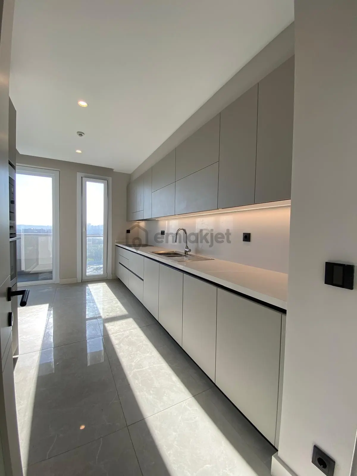 Tema İstanbul 2 De 2 Oda 1 Salon 143 M2 Boş - 13