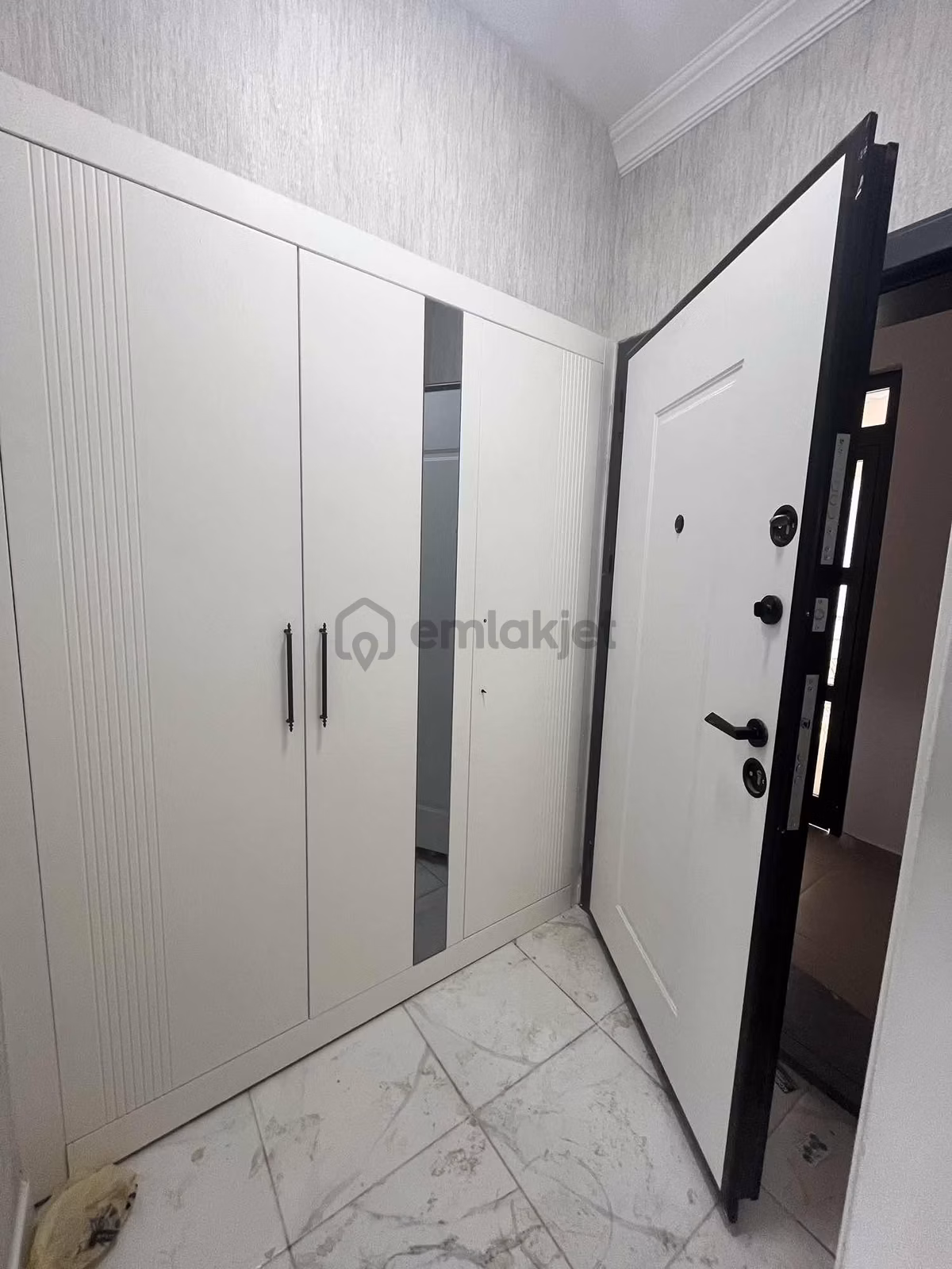 Melsa Başodadan S. Eyyubi Mah. Perla Palace Sitesinde 3+1 Daire - 15