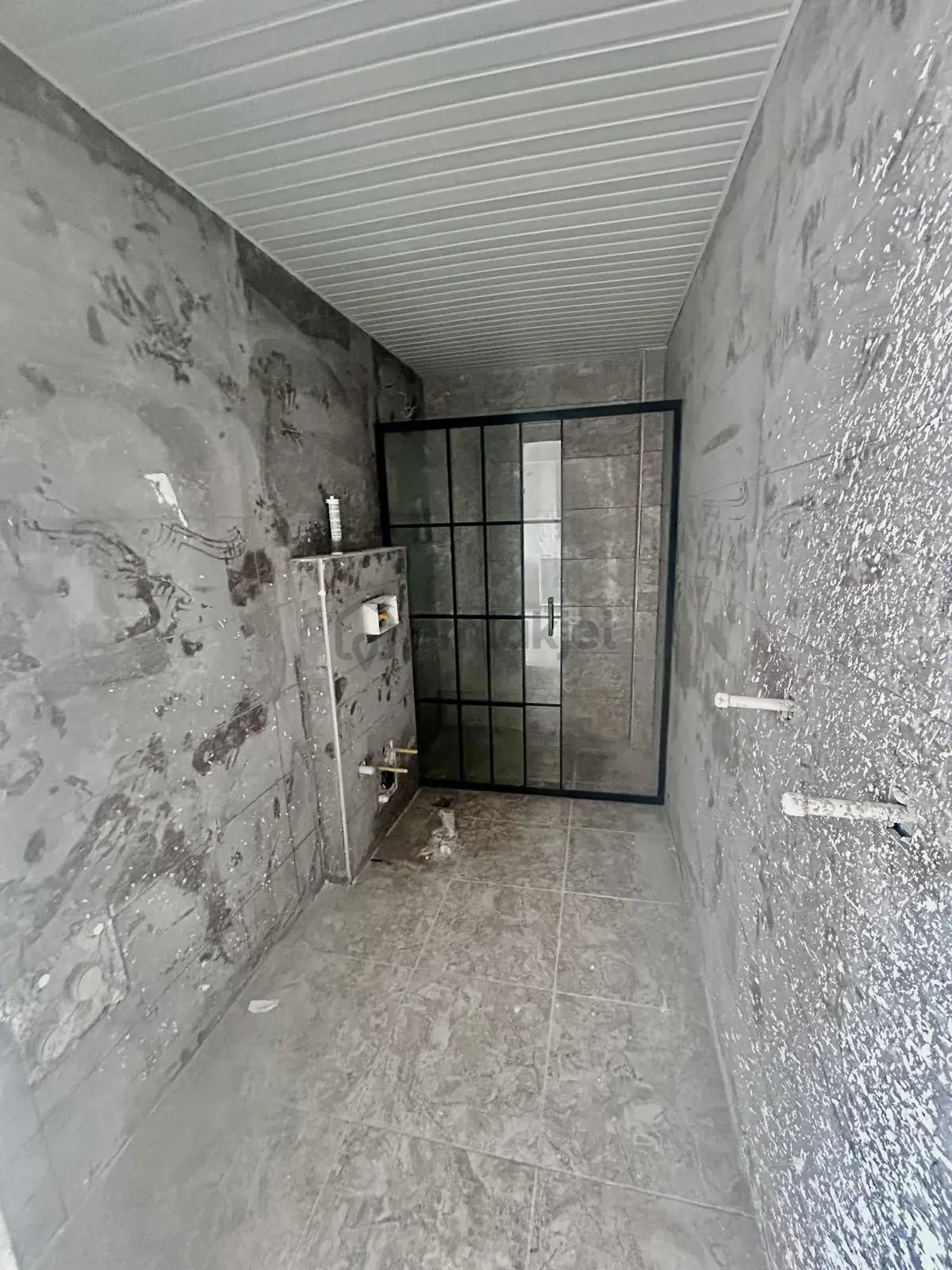 Mersin Eski Mezitlide Satılık 1+1 Daire - 8
