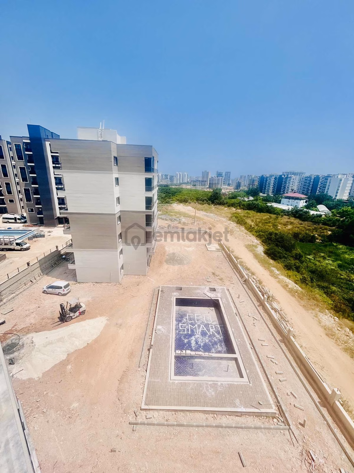 Acil Mersin Eski Mezitlide Satılık 2+1 Daire