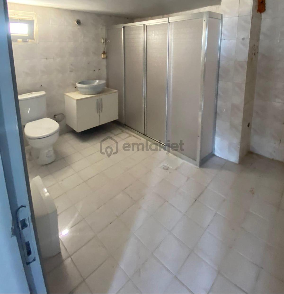 Ulubatlı Hasan'da Geniş Balkonlu 3+1 Kiralık Daire - 21