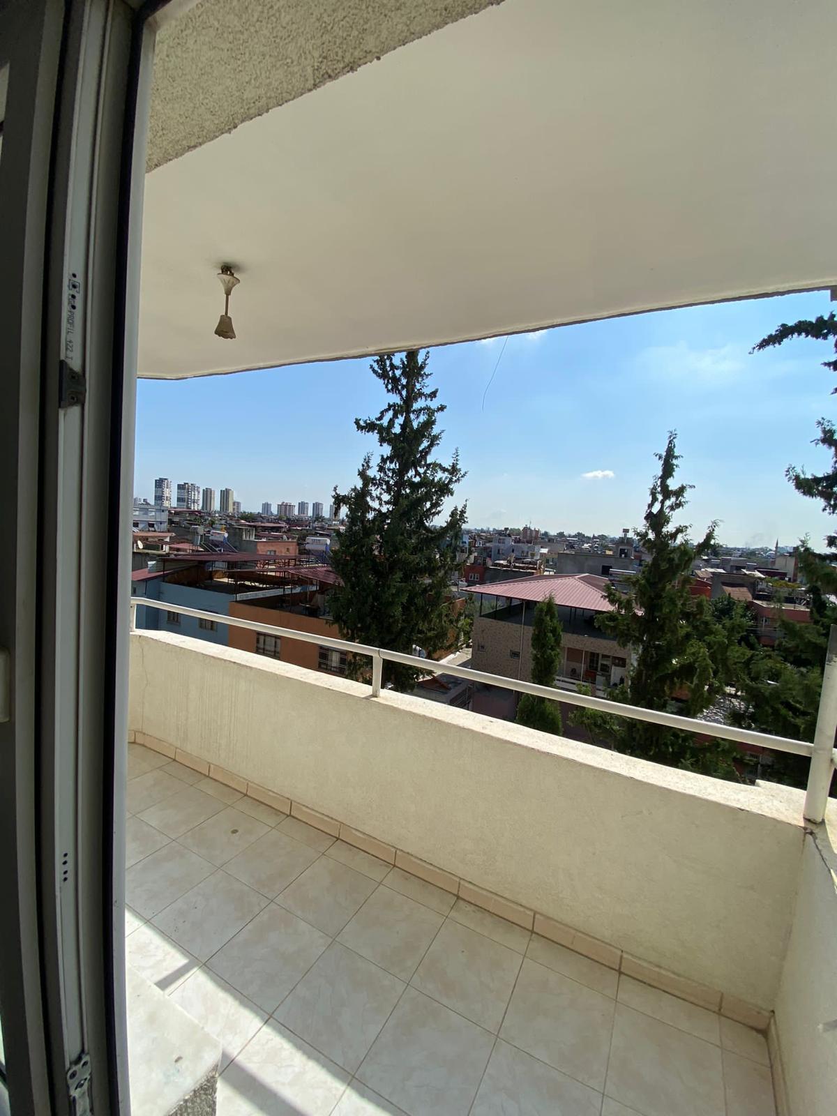 Ulubatlı Hasan'da Geniş Balkonlu 3+1 Kiralık Daire - 32