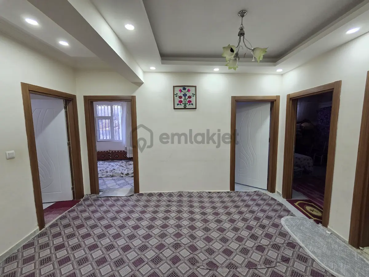 Karaköprü Seyrantepede Satılık 3+1 Giriş Kat Daire - 6