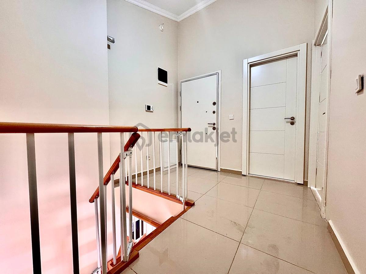Goldhouse Dan Satılık Deniz Manzaralı 3+2 Dubleks Daire - 36