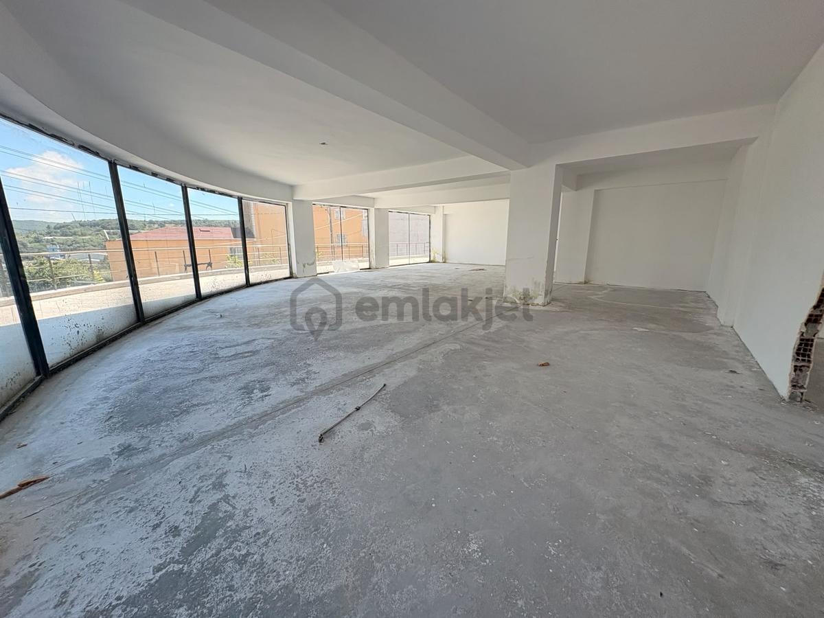 Vefa Group İnşaat'tan Acil Satılık 5000 M2 4 Katlı Dükkan