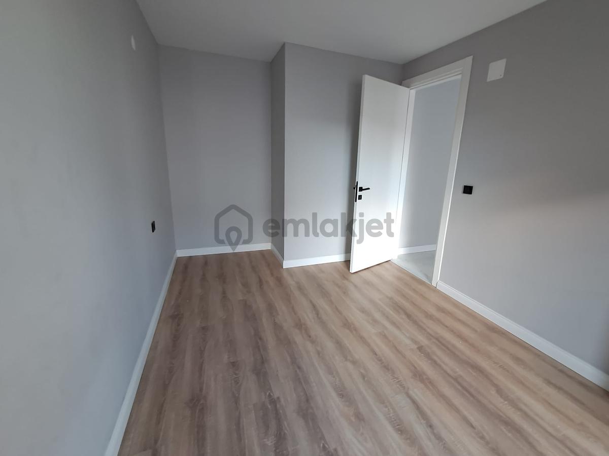 Samsun Atakum Esenevler Eşyasız Bina Tramvaya Cephe 1+1 Kiralık - 7