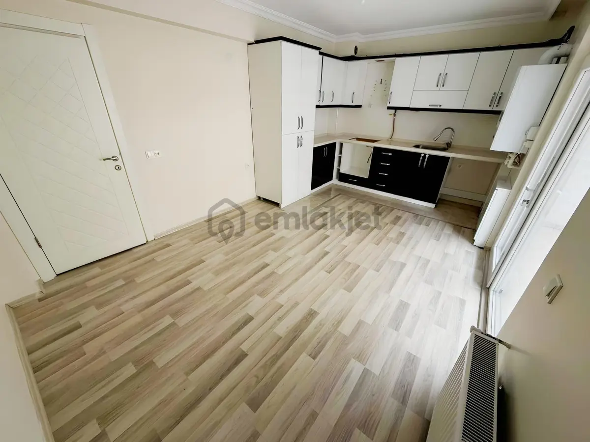 Fazelden Asansörlü İskanlı Ara Kat Geniş 3+1