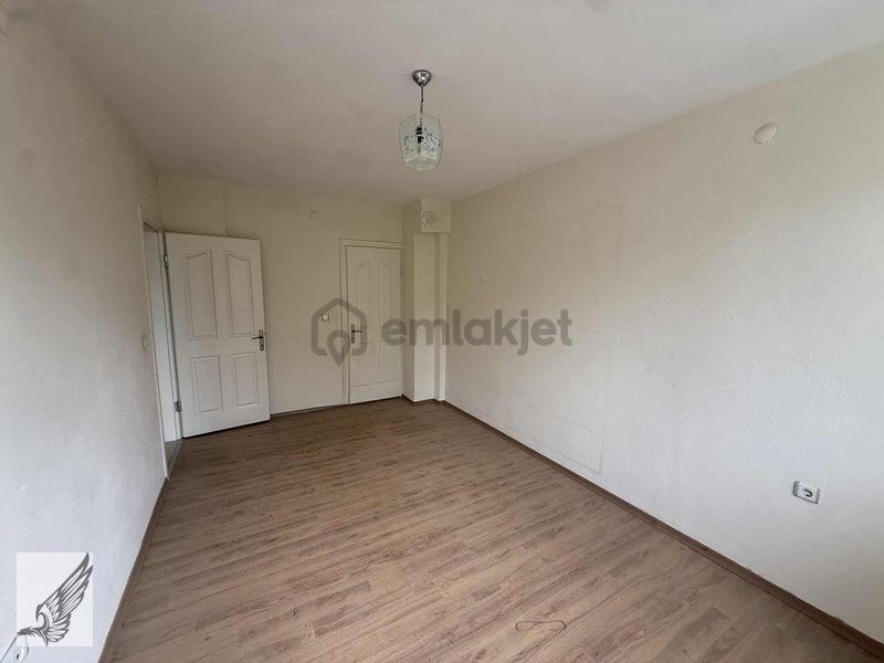 Seferihisar Çarşı Merkezde 2+1 Ebeveyn Banyolu Daire - 6