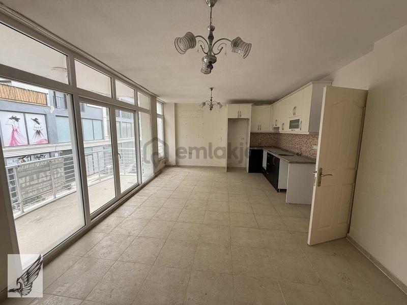 Seferihisar Çarşı Merkezde 2+1 Ebeveyn Banyolu Daire - 13