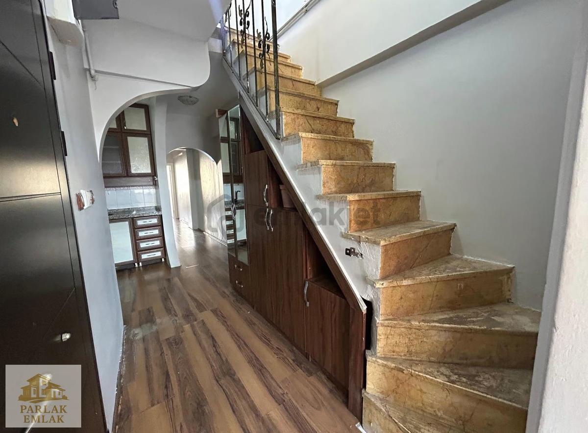 Bağlarbaşnda Genç Binada 4+1 140m2 Deniz Manzaralı Dubleks Daire - 20