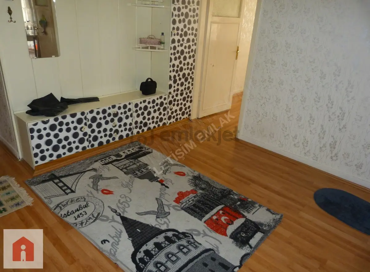 Dutluk Metroya 400 Mt Eşyalı 2+1 Orta Kat Ön Cephe - 11