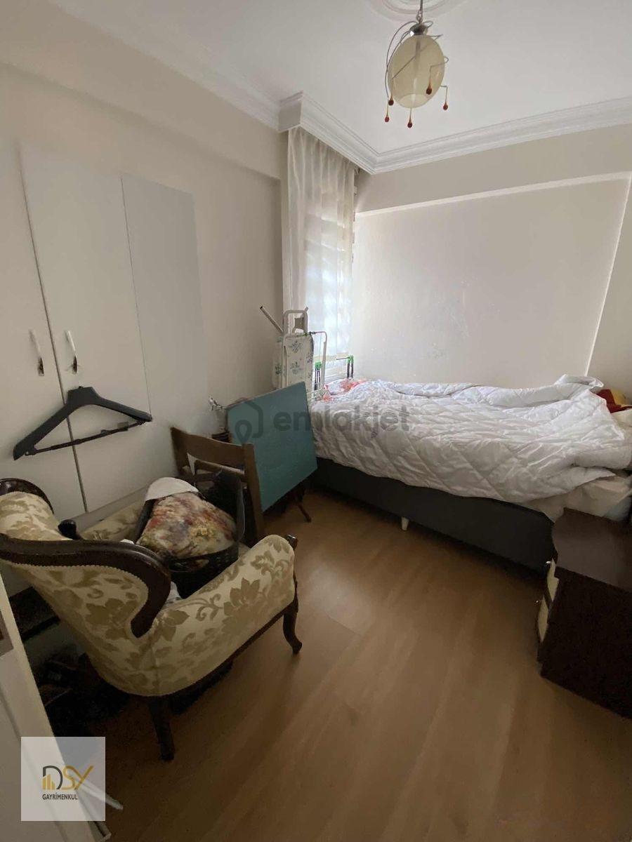 Buca Adatepe Mahallesinde Satılık 3+1 Kapalı Mutfak Çift Balkon - 25
