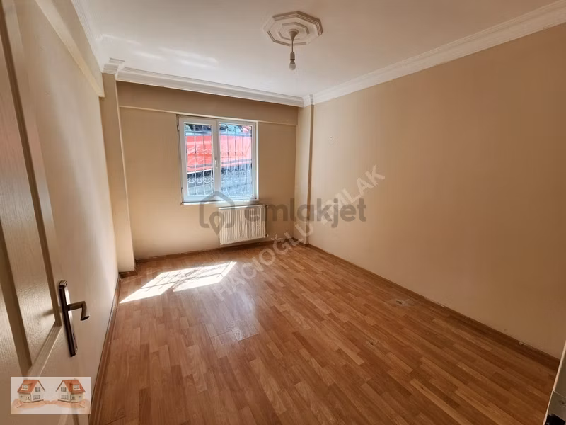 Galata Dere Caddesine Yakın Giriş 2+1 Daire - 31