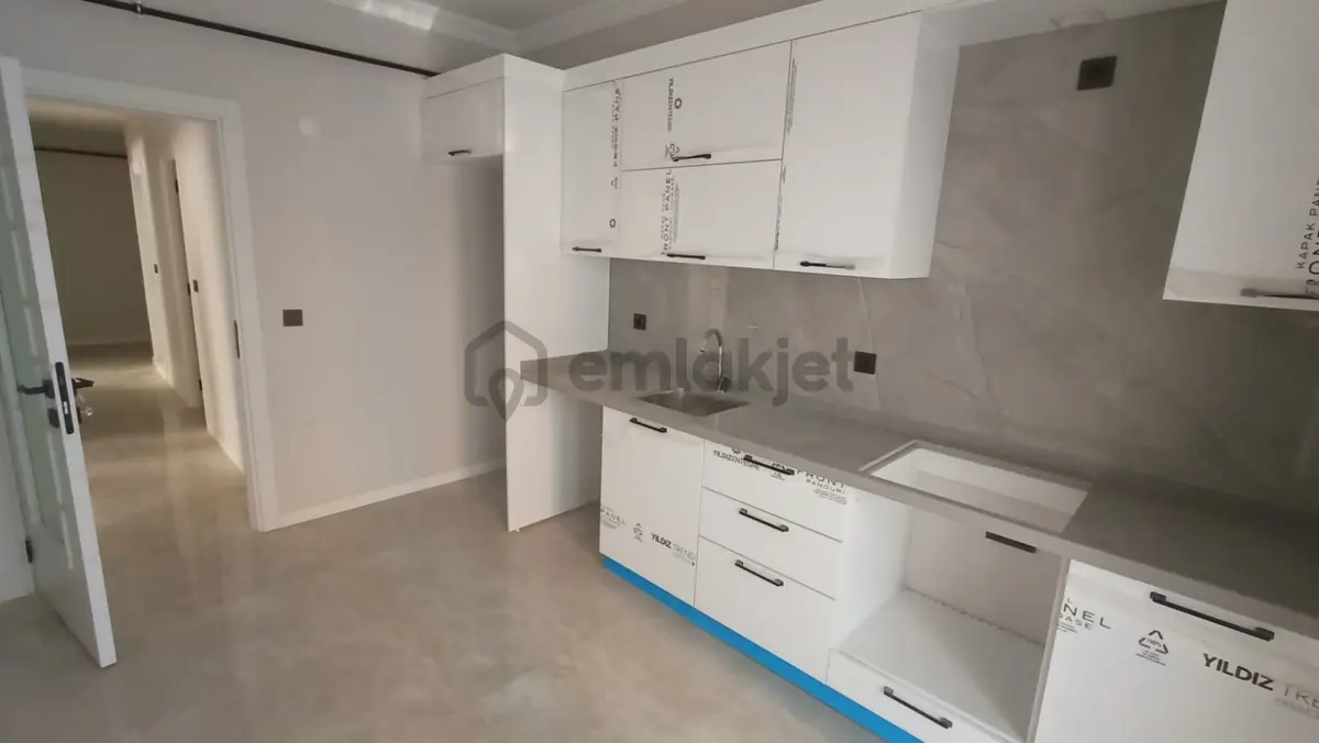 Eşref Bitlis Bulvarında Lüx Sıfır 2+1 Satılık Daire - 23