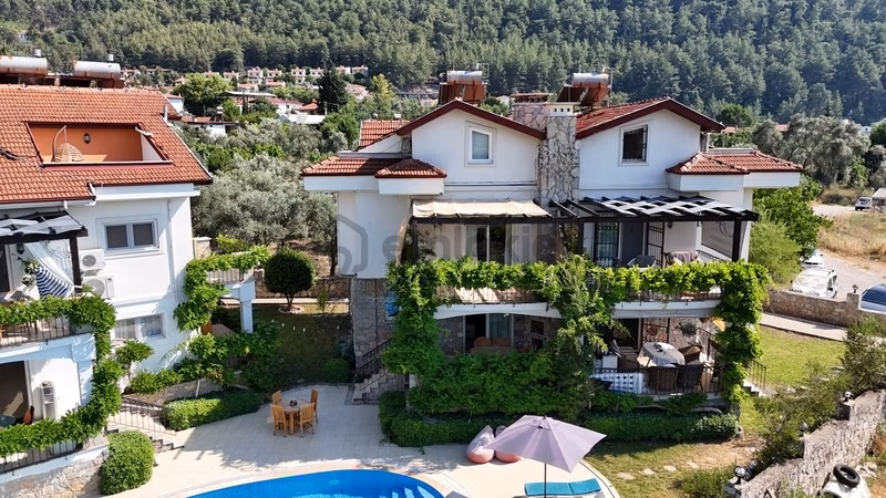 Üzümlü Merkezi Konumda Satilik Villa - 6