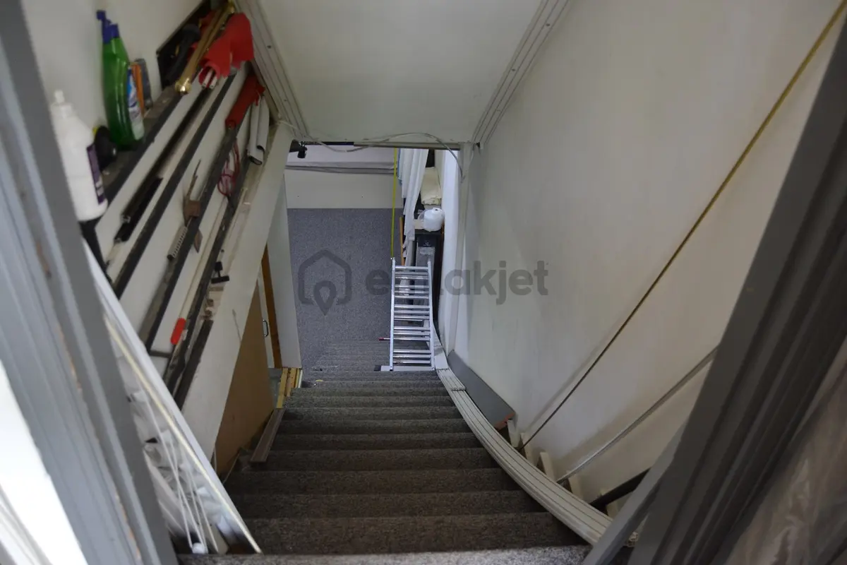 Perge Bulvarı'nda Devren Kiralık 3 Katlı Perde Mağazası - 26