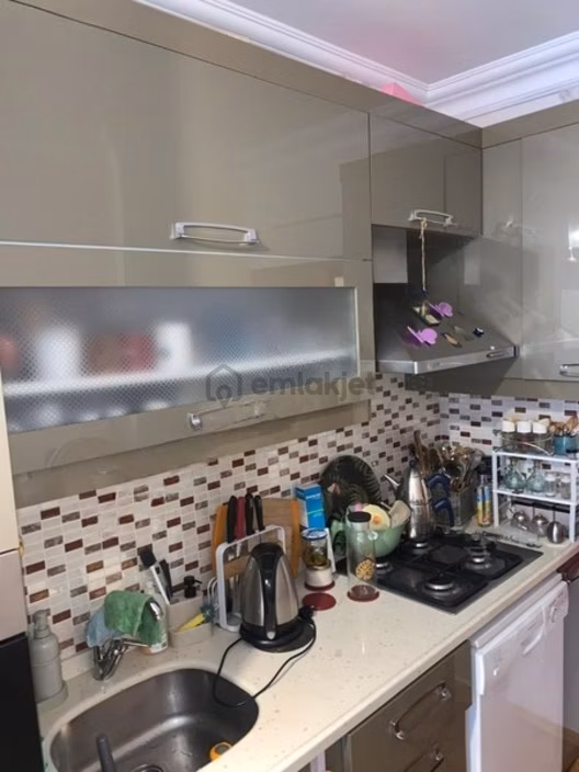 Valideçeşme Armağan Sokakta Fırsat Daire - 24