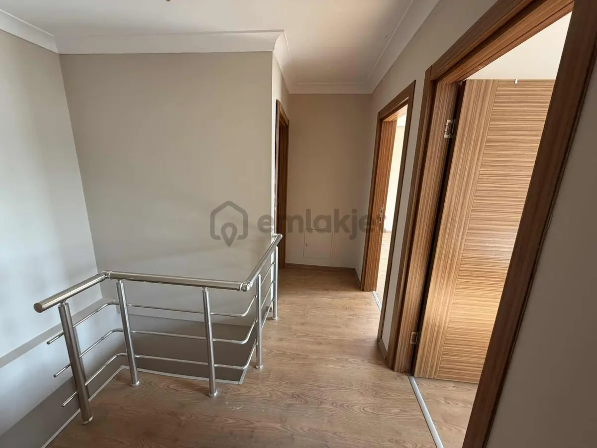 Hamitler Güneştepe Cadde Üzerinde Kiralık 4+1 Dubleks - 12