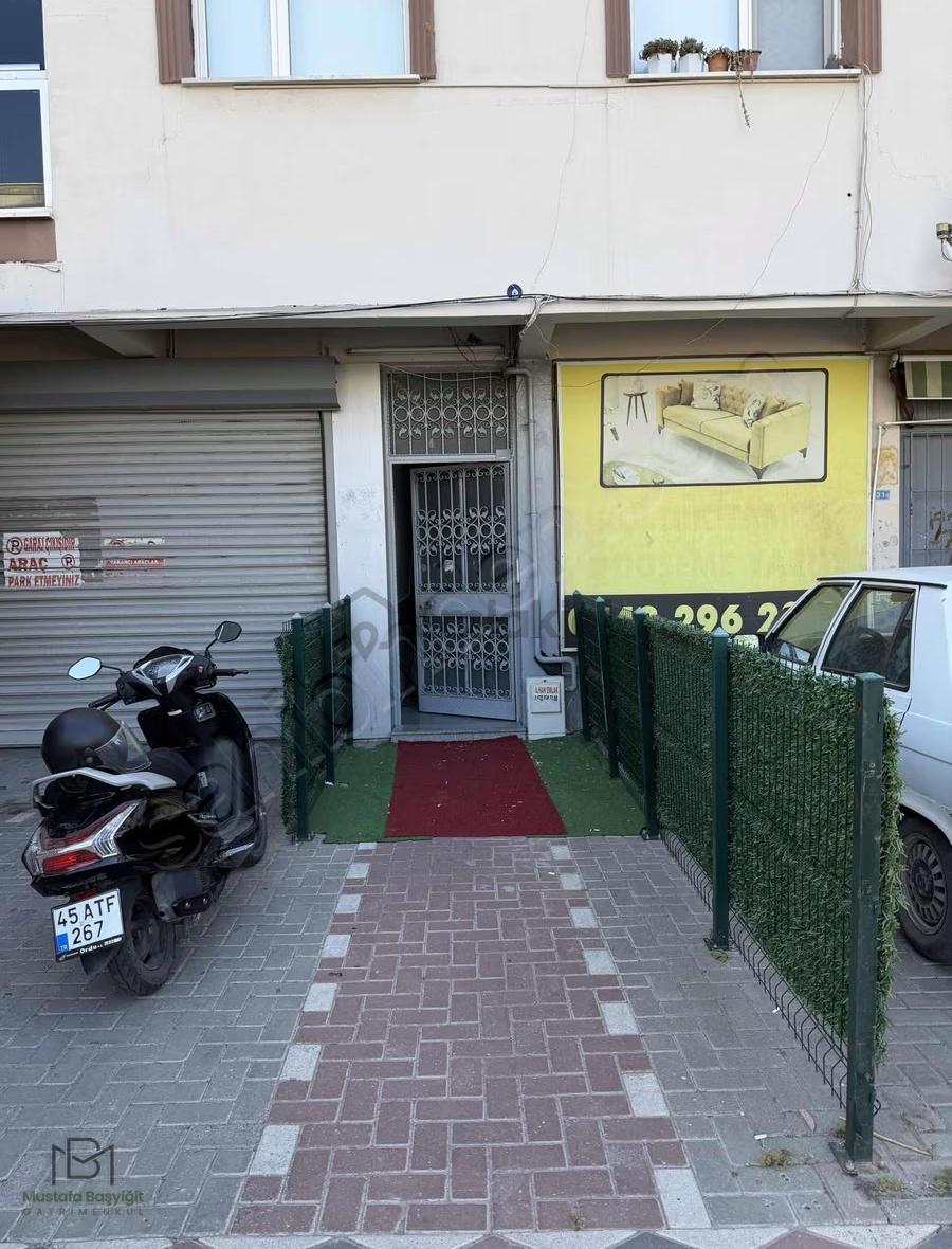 Mustafa Başyiğit Emlaktan Cadde Üzeri Kiralık - 13
