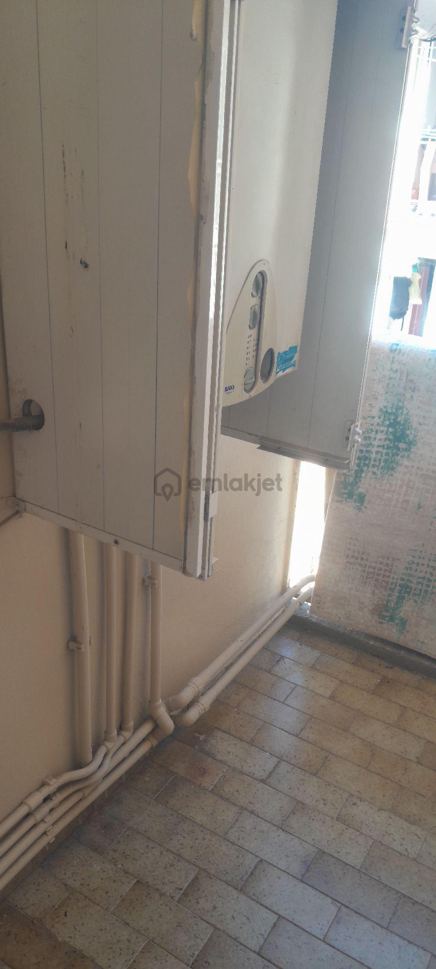 Kombili Ara Kat Balkonlu Satılık Daire - 29