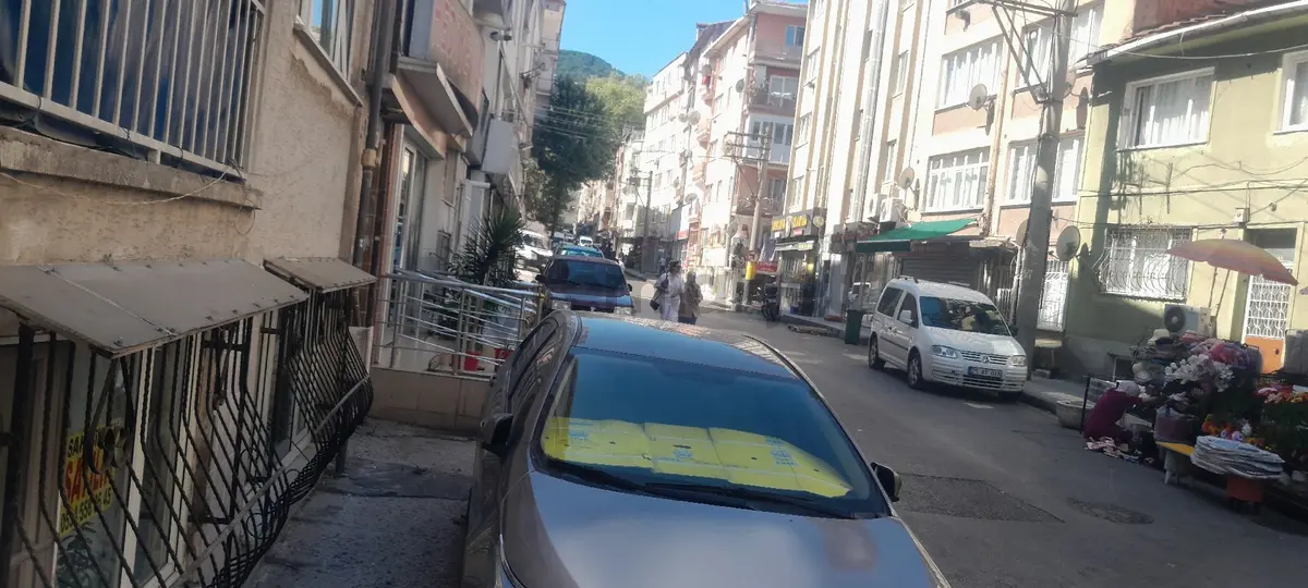 Kombili Ara Kat Balkonlu Satılık Daire - 5