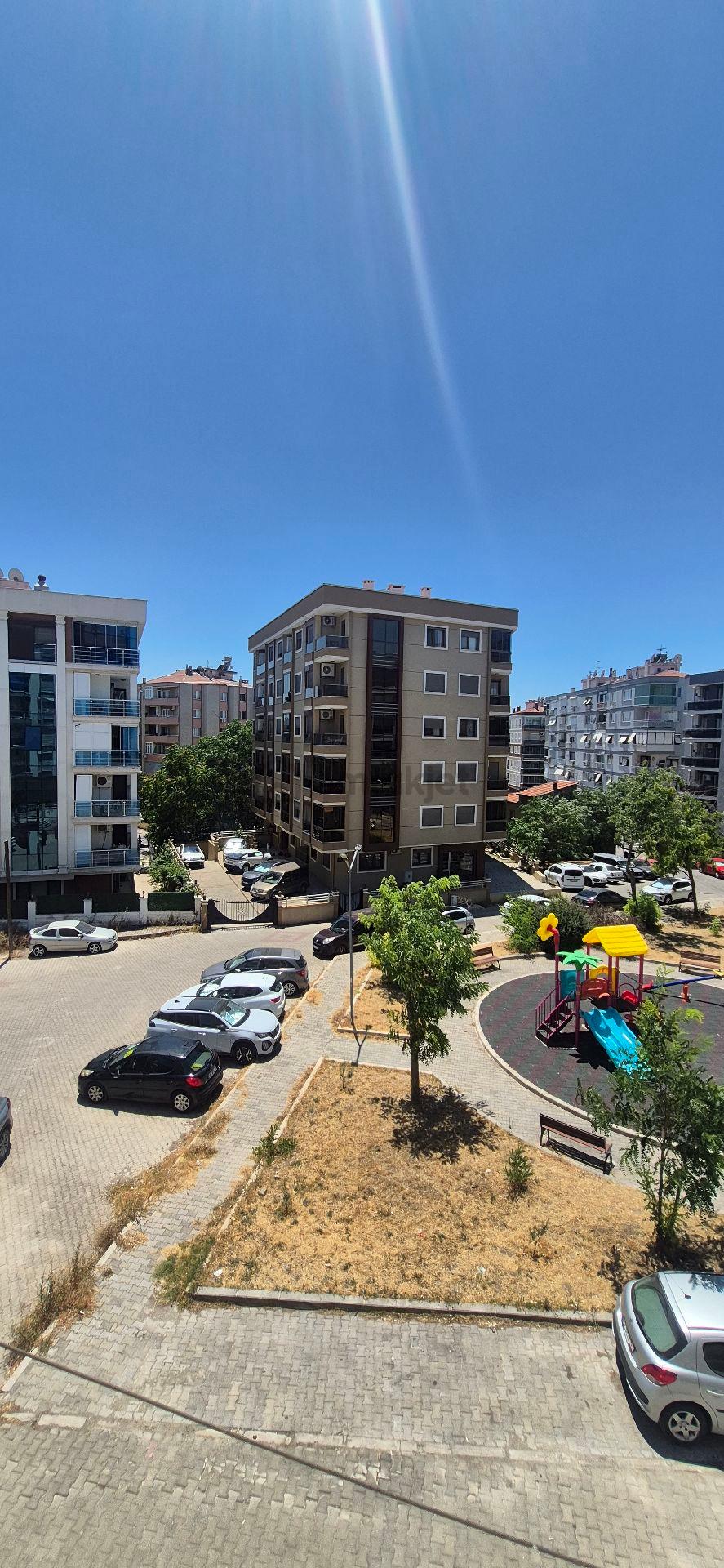 Bornova Da 3+1 Kiralık Geniş Daire - 29