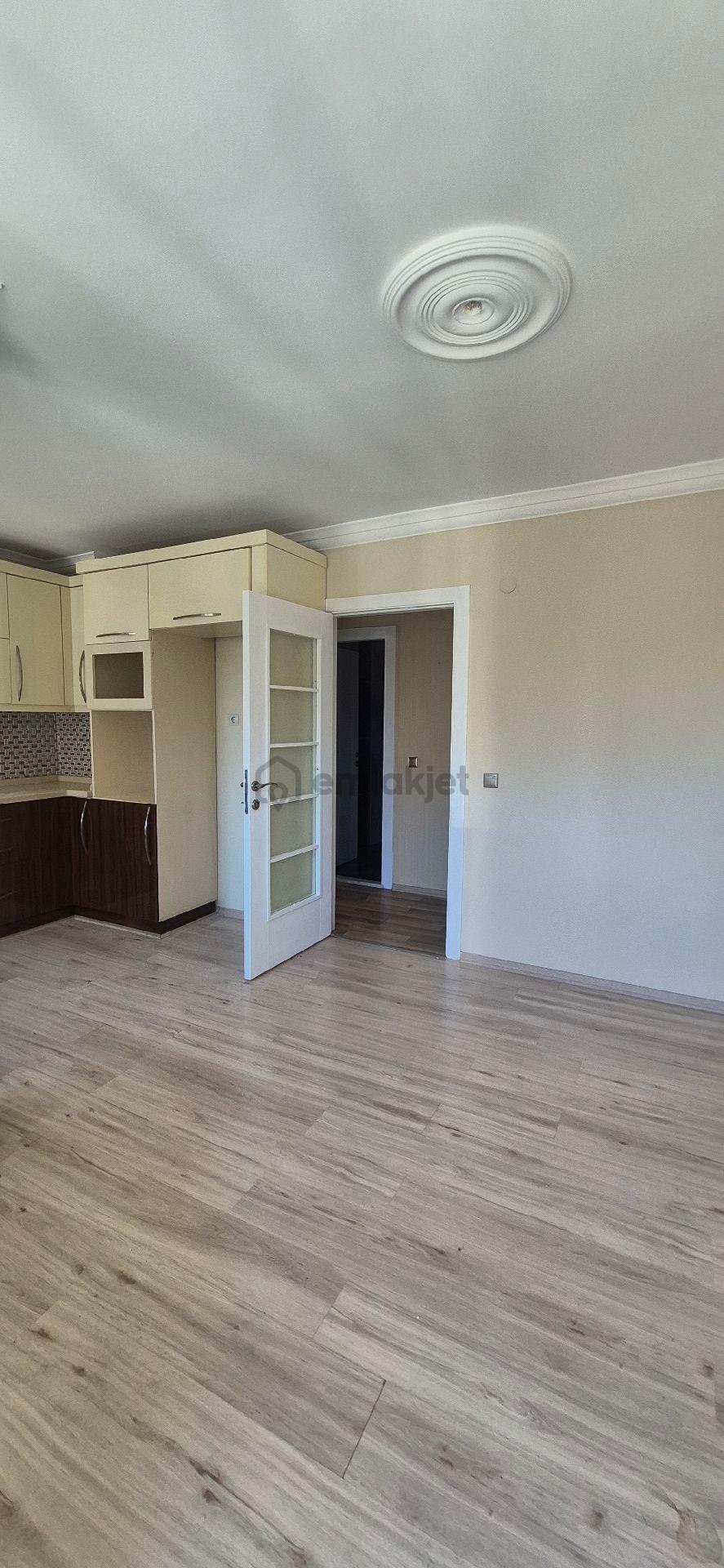 Bornova Da 3+1 Kiralık Geniş Daire - 35